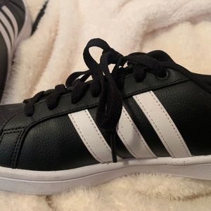 Adidas Sneakers Black & White